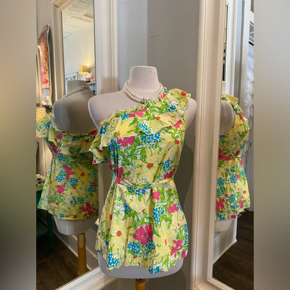 Lilly Pulitzer floral one-shoulder top size Medium